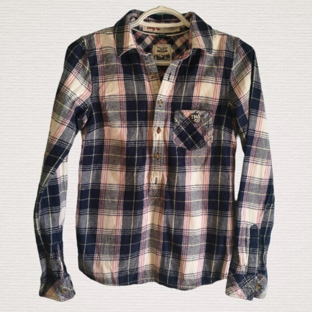 Aritzia  TNA Classic Fit Flannel 100% Cotton Top size XXS!